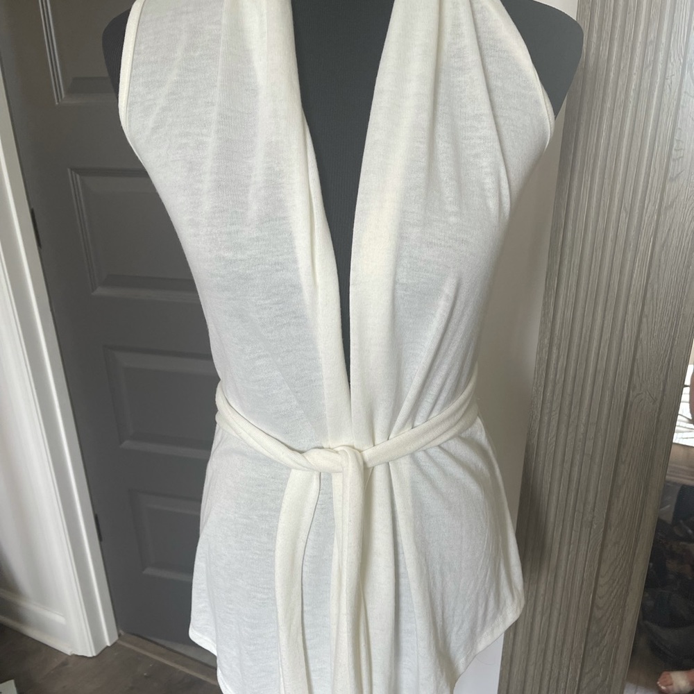 NWT! So Sweet! Halter collar tie front sleeveless wrap blouse.